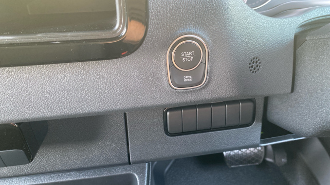 Mercedes-Benz Sprinter E314 L3 Electric Rwd 100kW 81kWh Pro Van Auto - Image 38